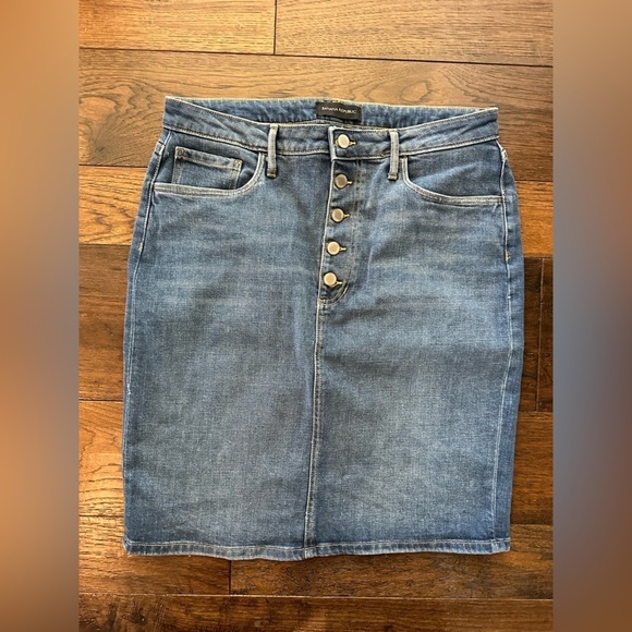Banana Republic Dresses & Skirts - Banana Republic Button Front Denim Skirt- size 14